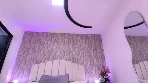 Snapshot of reven_lilith chatting on November 29, 2025, 3:20 am REVEN online show from November 29, 2025, 3:20 am