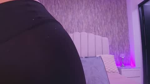 Snapshot of reven_lilith chatting on February 24, 2026, 3:04 am REVEN online show from February 24, 2026, 3:04 am