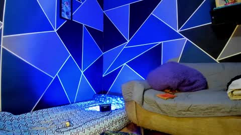 Rey online show from December 10, 2024, 6:22 am