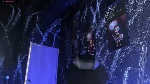 Rey online show from September 10, 2025, 8:20 pm