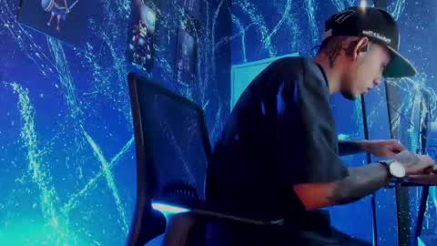 Rey online show from September 17, 2025, 2:24 am