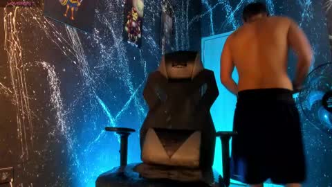 Rey online show from September 25, 2025, 4:16 am