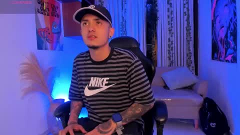 Rey online show from February 25, 2026, 4:00 am