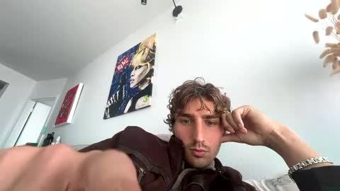 Snapshot of rg1798 chatting on December 13, 2024, 3:21 pm rg1798 online show from December 13, 2024, 3:21 pm