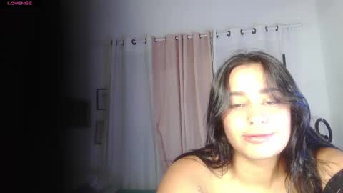 Snapshot of rhaenyra_ chatting on February 24, 2025, 10:25 pm Rhaenyra online show from February 24, 2025, 10:25 pm