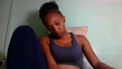 Snapshot of rhesa404090 chatting on March 9, 2026, 5:44 am rhesa404090 online show from March 9, 2026, 5:44 am