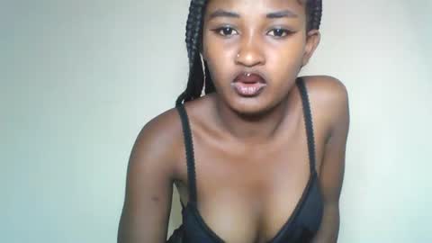 rhoanna online show from June 14, 2026, 11:23 am