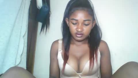 rhoanna online show from June 19, 2026, 6:56 pm