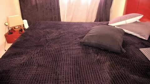 Rhonda online show from November 11, 2025, 9:04 pm