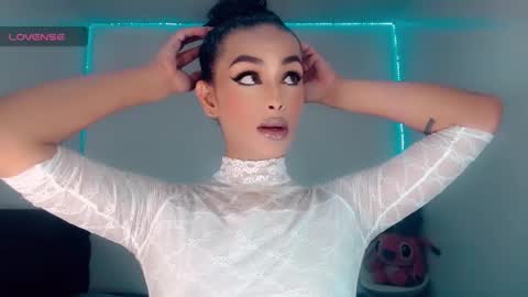 Rianna Garcia online show from November 4, 2025, 3:38 am