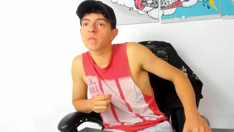 Snapshot of ricardo_fernandez chatting on January 21, 2025, 12:29 pm ricardo_fernandez online show from January 21, 2025, 12:29 pm