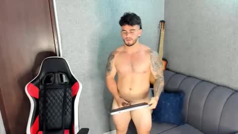 ricardogonzalez666 online show from October 26, 2025, 7:20 pm