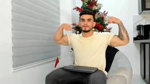 ricardogonzalez666 online show from November 21, 2025, 11:36 pm