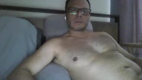 ricardoozbaldo online show from May 5, 2026, 3:53 pm