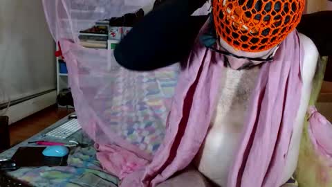 ricardovilla017 online show from February 16, 2026, 9:49 am