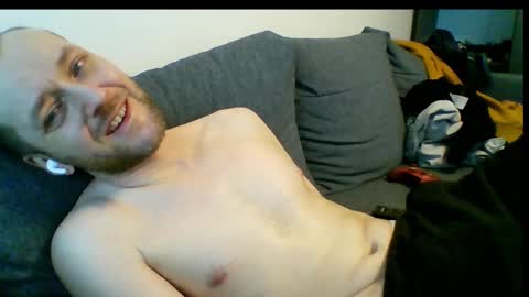 Snapshot of ricciardio chatting on February 15, 2026, 7:51 am ricciardio online show from February 15, 2026, 7:51 am