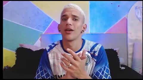 Snapshot of rich_de_la_rosa chatting on February 22, 2026, 2:45 am rich and kitty online show from February 22, 2026, 2:45 am