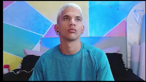 Snapshot of rich_de_la_rosa chatting on February 23, 2026, 1:25 am rich and kitty online show from February 23, 2026, 1:25 am