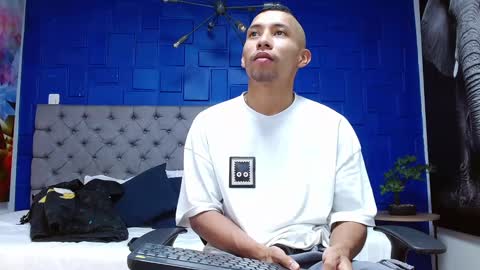 richar_voller online show from January 9, 2025, 11:25 am