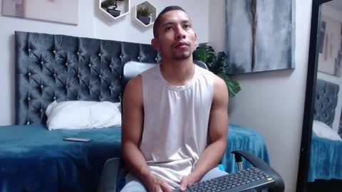 richar_voller online show from November 12, 2025, 11:21 am