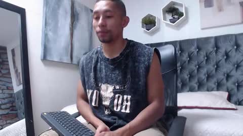 richar_voller online show from March 25, 2026, 11:16 am