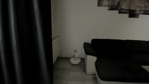 Snapshot of richarddarell chatting on June 23, 2026, 4:54 am RichardDarell online show from June 23, 2026, 4:54 am