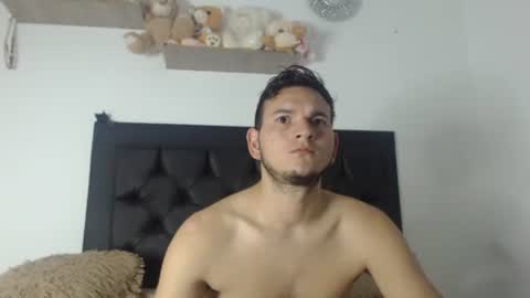 Snapshot of richr_latin_boy chatting on March 12, 2025, 2:52 am rich online show from March 12, 2025, 2:52 am