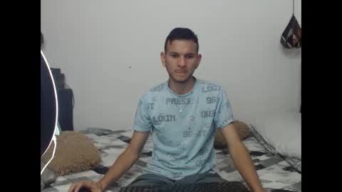 Snapshot of richr_latin_boy chatting on October 13, 2025, 4:29 pm rich online show from October 13, 2025, 4:29 pm