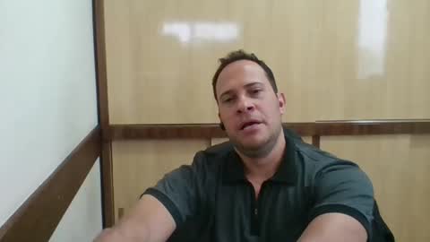 Rick Arian online show from December 18, 2025, 2:01 pm