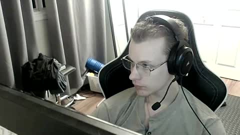 Snapshot of rickgosling chatting on October 6, 2025, 9:51 am rickgosling online show from October 6, 2025, 9:51 am