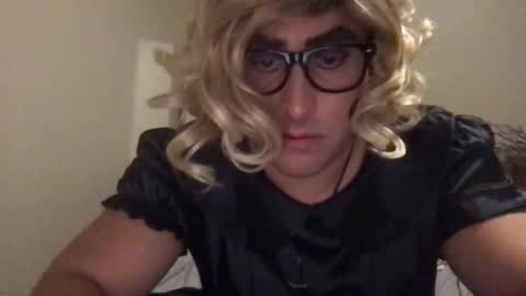 Snapshot of rickswager chatting on December 6, 2024, 7:10 am Katieabsissy online show from December 6, 2024, 7:10 am