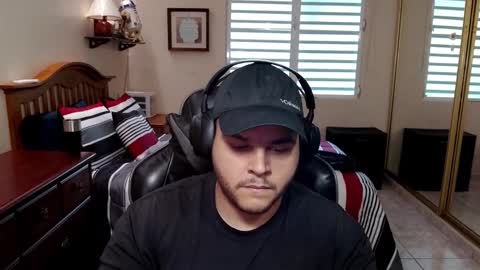 Snapshot of rickyj1012 chatting on December 8, 2024, 8:36 pm Ricky online show from December 8, 2024, 8:36 pm