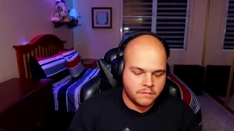 Snapshot of rickyj1012 chatting on March 3, 2025, 11:35 pm Ricky online show from March 3, 2025, 11:35 pm