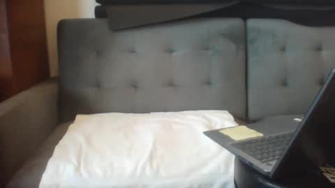 ridemehigh1 online show from October 22, 2025, 6:18 pm