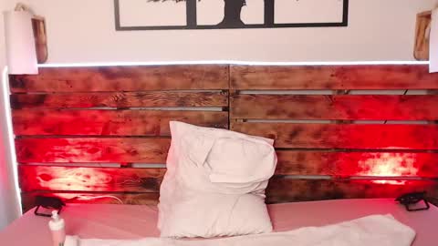 Rihanna  online show from March 7, 2025, 7:41 am