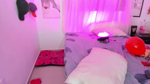 Rihanna hotx online show from March 2, 2026, 7:15 am