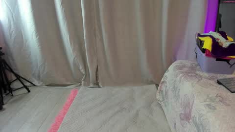 Sara online show from September 28, 2025, 11:04 am