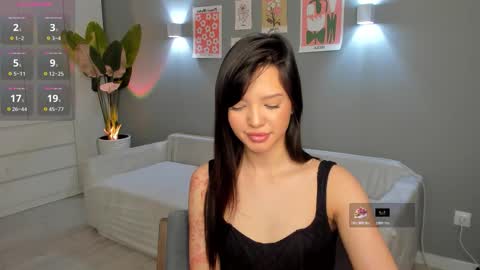 Riko Asada online show from November 12, 2025, 7:53 am