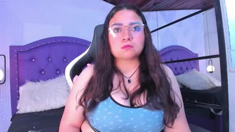 Snapshot of riley_reid_19 chatting on February 9, 2026, 11:25 am kamila online show from February 9, 2026, 11:25 am