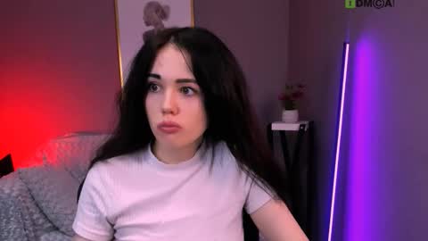 Meow online show from November 23, 2025, 8:08 pm