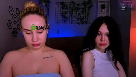 Snapshot of riley_sanders chatting on May 13, 2026, 7:22 pm Meow online show from May 13, 2026, 7:22 pm