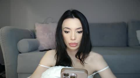 Snapshot of rileyeve chatting on January 8, 2026, 12:24 am RileyEve online show from January 8, 2026, 12:24 am