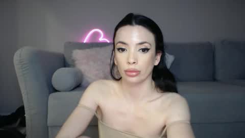 Snapshot of rileyeve chatting on January 8, 2026, 10:56 pm RileyEve online show from January 8, 2026, 10:56 pm