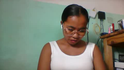 Snapshot of rinah856024 chatting on May 11, 2026, 4:15 pm rinah856024 online show from May 11, 2026, 4:15 pm