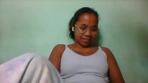 Snapshot of rinah856024 chatting on May 22, 2026, 4:12 pm rinah856024 online show from May 22, 2026, 4:12 pm