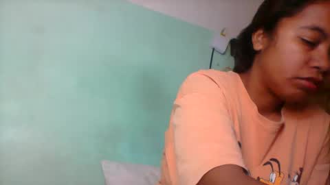 Snapshot of rinah856024 chatting on May 28, 2026, 5:05 am rinah856024 online show from May 28, 2026, 5:05 am