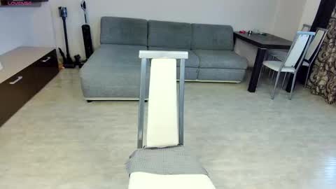 Rin online show from December 17, 2025, 4:18 am