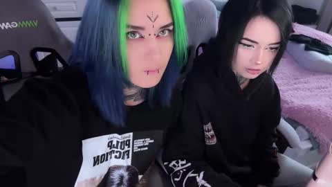   DianaBrite            fansl y online show from September 22, 2025, 11:23 am