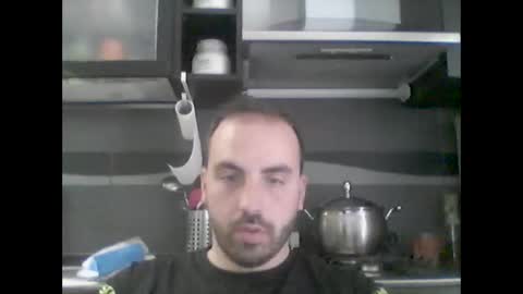 Snapshot of riri2121 chatting on April 16, 2026, 9:21 am riri2121 online show from April 16, 2026, 9:21 am