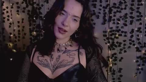 risha_laass online show from November 28, 2025, 8:00 pm